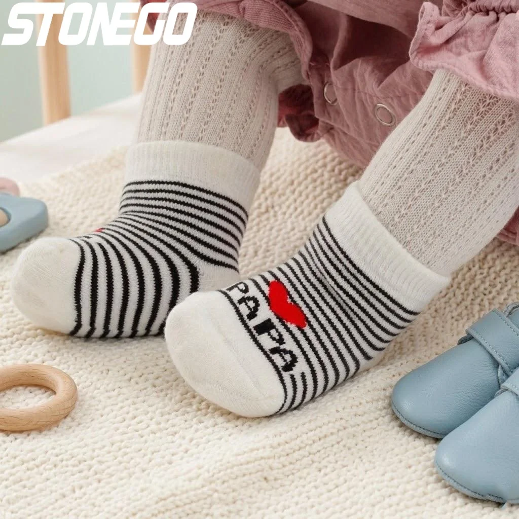 

Хлопковые полосатые носки для малышей 0-6 месяцев, унисекс, короткие, милый подарок для детей, с надписью Love Mama Papa