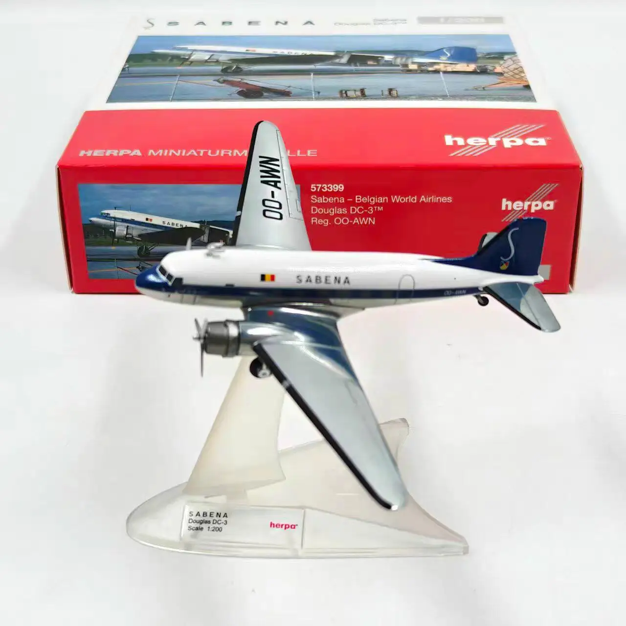 Diecast Herpa 1:500 Scale DC-3 573399 Belgian Alloy Aircraft Model