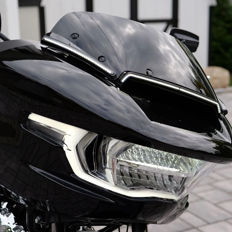 Motorcycle LED Center Fairing Vent Trim Light For  TOURING CVO 121 117 Road Glide ST FLTRXSE FLTRX 2023 2024-N26R