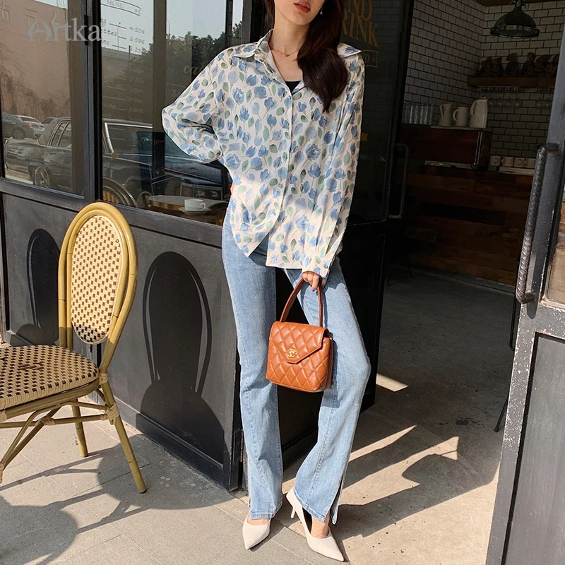 ARTKA 2023 Summer New Women Blouse Elegant Casual Lapel Floral Print Shirts Loose Long Sleeve Chiffon Shirts Female 22SA059C