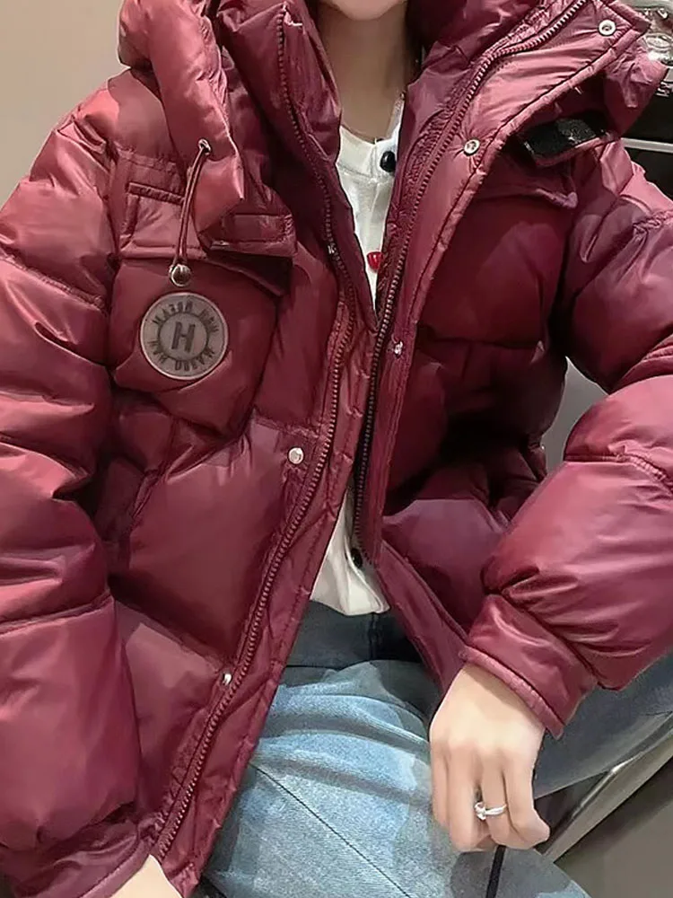 Frauen Mode Design Brief Kennzeichnung Candy Farbe Straße Brot Kurzen Mantel Winter Glänzende Warme Mit Kapuze Unten Baumwolle Jacke