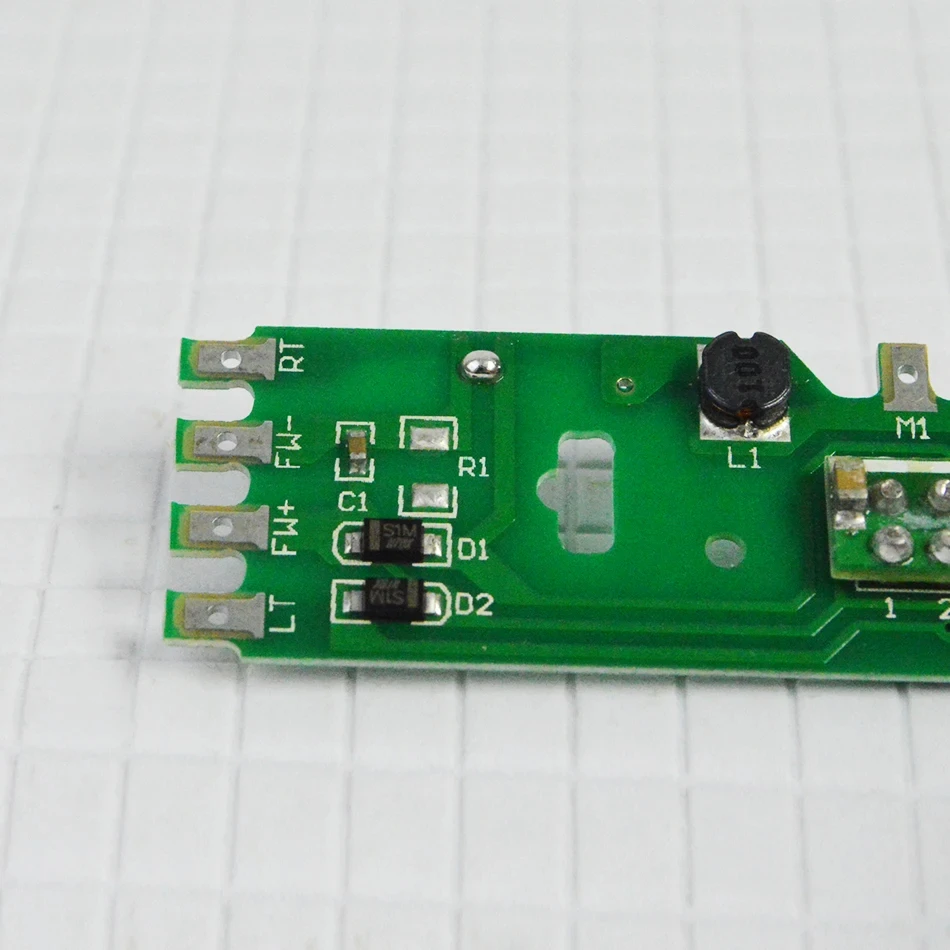 Placa de circuito de distribuição de energia de trem modelo em escala HO 1/87 com status LED para diorama de modelagem ferroviária de tensão DC e AC 1 peça