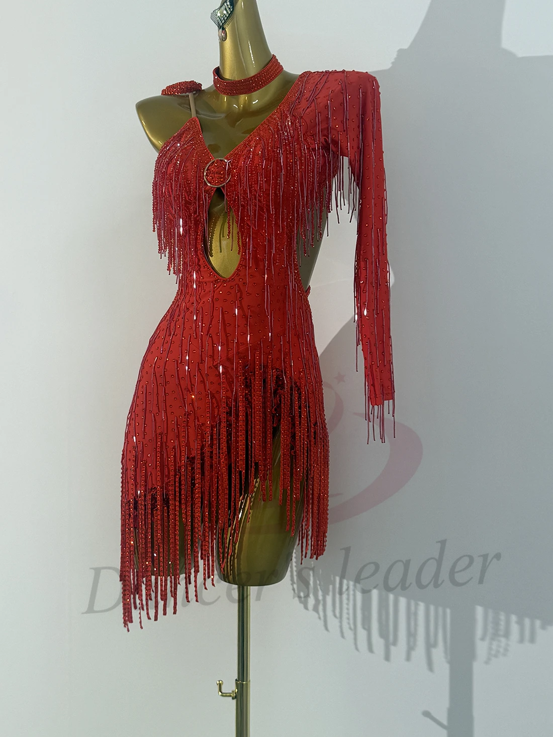 ชุดเต้นลาติน AB Stone สำหรับผู้หญิง ผู้ใหญ่ และเด็ก งานสั่งตัดระดับไฮเอนด์ สีแดงประดับลูกปัด ลายเพชร แถบพู่สีดำ ชุดเต้นซัมบ้า