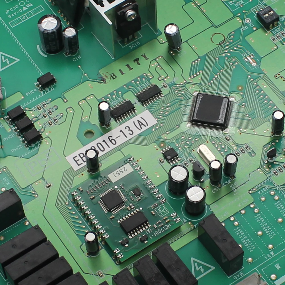 แผงวงจรหลักของการพิมพ์ PCB หมายเลขชิ้นส่วน EB13016-13 2542685สำหรับ DAIKIN หน่วยกลางแจ้ง RWXYQ8AY1C RWXYQ10AY1ใหม่และดั้งเดิม