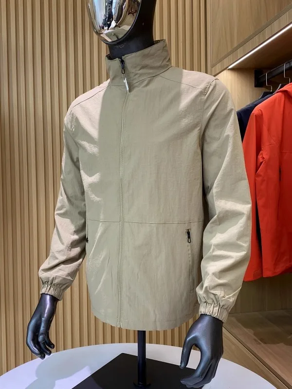 

Recommended Men's Outdoor Casual Spor Thin Jaet Breathable Me Lined Stand Collar Spring Autumn Faionable Youth Nylon