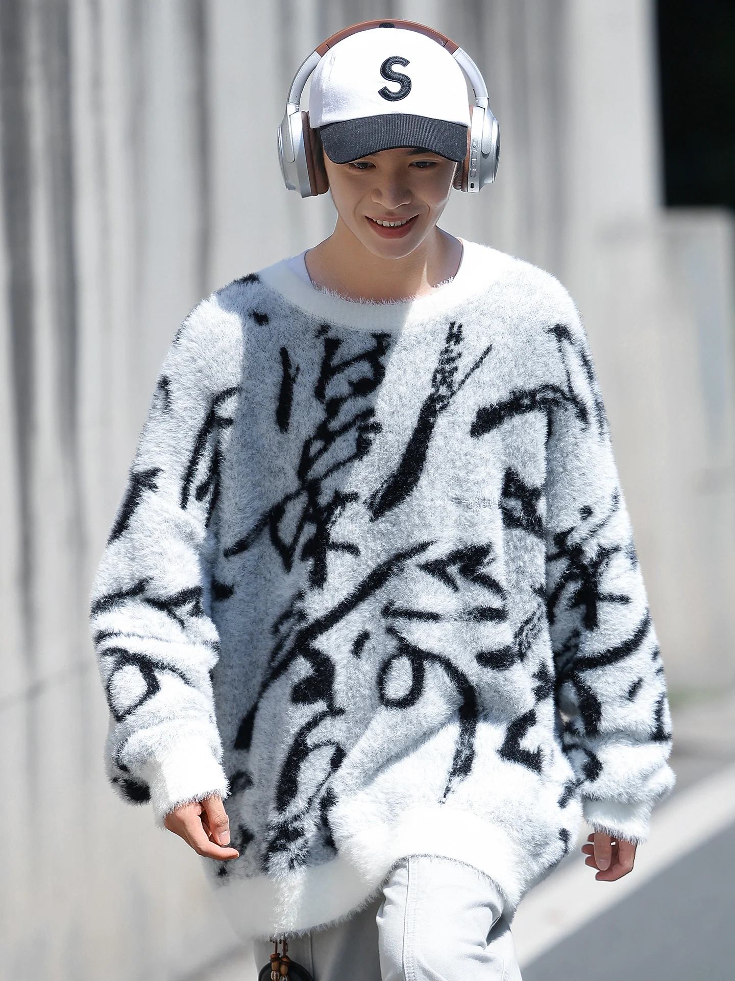 

Thiened round Ne Water Rabbit Fur Knitted Sweater Men's Overhead Floral Pattern Warmth Retro Spor Youth Casual Knitwear