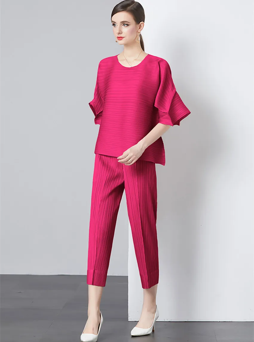 Fashion Women O Neck Miyake Pleated Two Piece Set New Summer Rose Red Flare Sleeve High Elastic Loose T-Shirt + Pencil Pant Suit