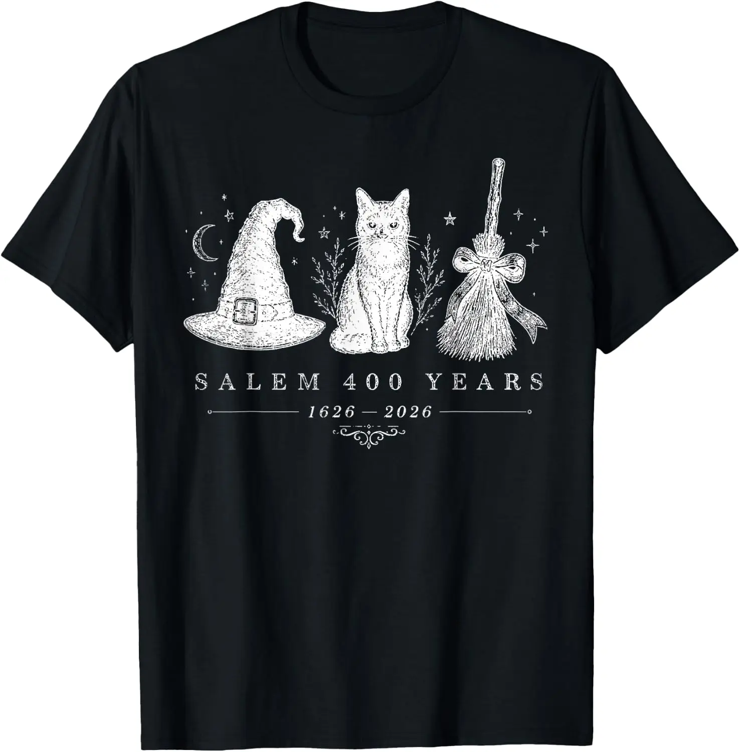 Salem 400 Years 1626 2026 Witch Hat Cat Broom T-Shirt Men Women Unisex Novelty Graphic T‑Shirt, Classic Crew Neck 100% Cotton Tee, Lightweight Anti‑Pilling Breathable Casual Tops, Year‑Round Daily Outfit, Holiday Birthday Present Tee for Friends Family