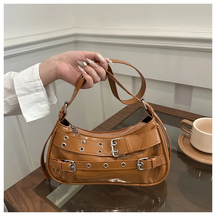 Schicke Y2K Damen-Unterarmtasche mit doppelter Gürtelschnalle, verstellbarem Riemen, trendige, punk-inspirierte Handtasche, für lässige Schultertasche. – Detail 20