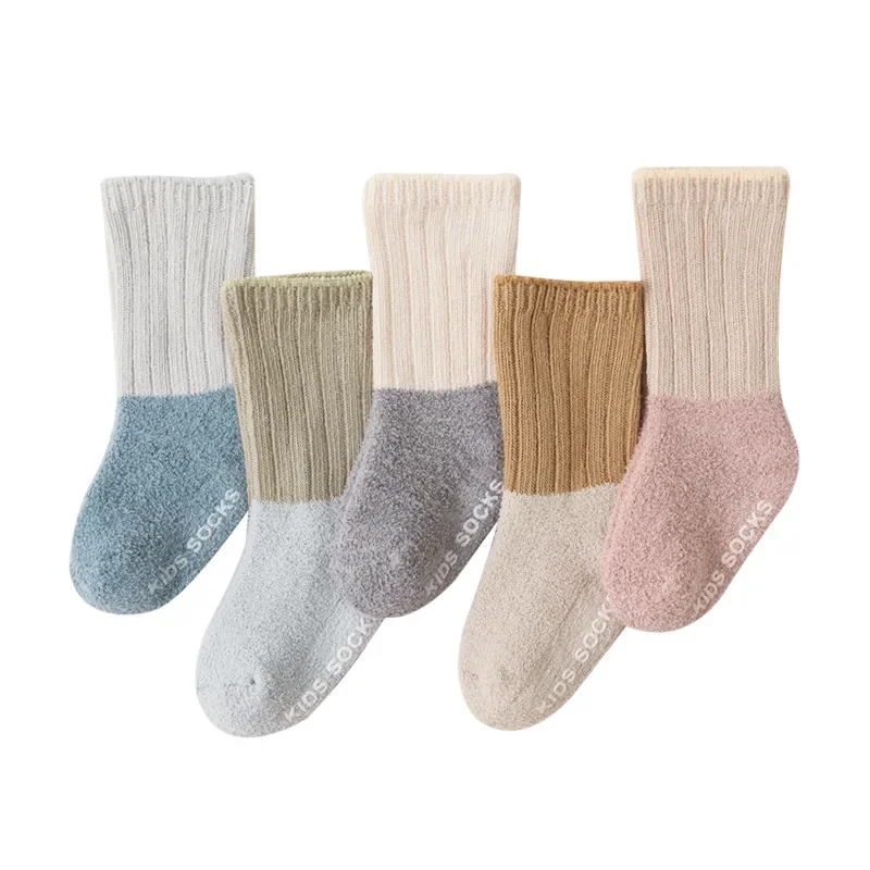 Winter Baby Girls Boys Coral Fleece Socks Macaron Color Stitching Plush Thickening Sock Silicone Bottom Non-slip Newborn Toddler