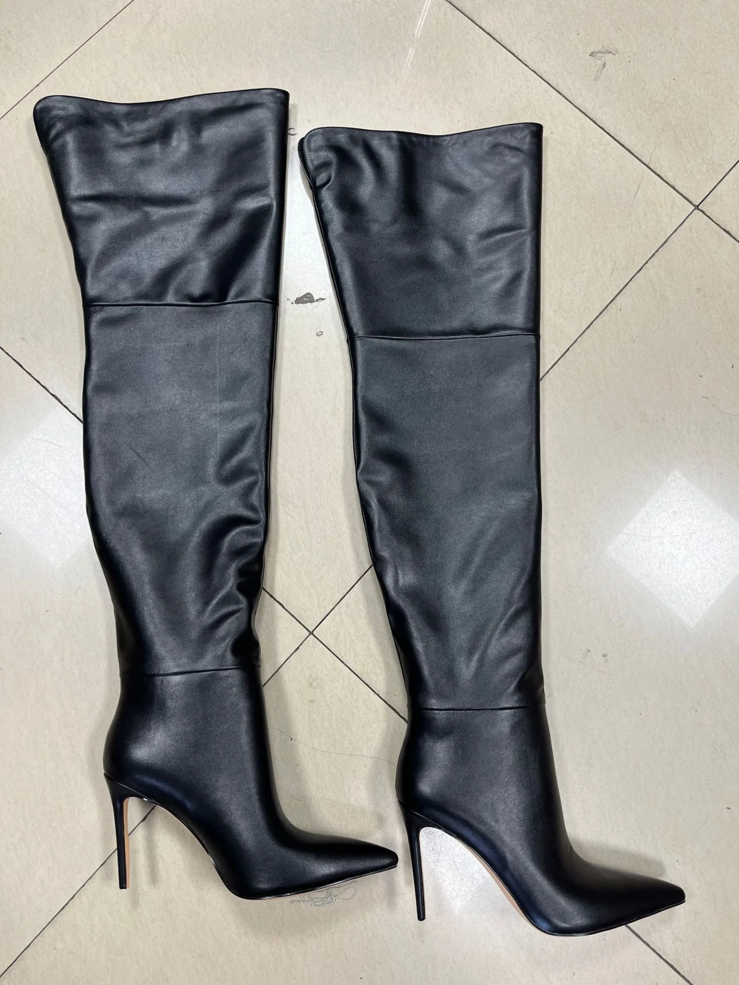 Botki damskie za kolano z ostr – Knee High Boots Women recenzja i cena