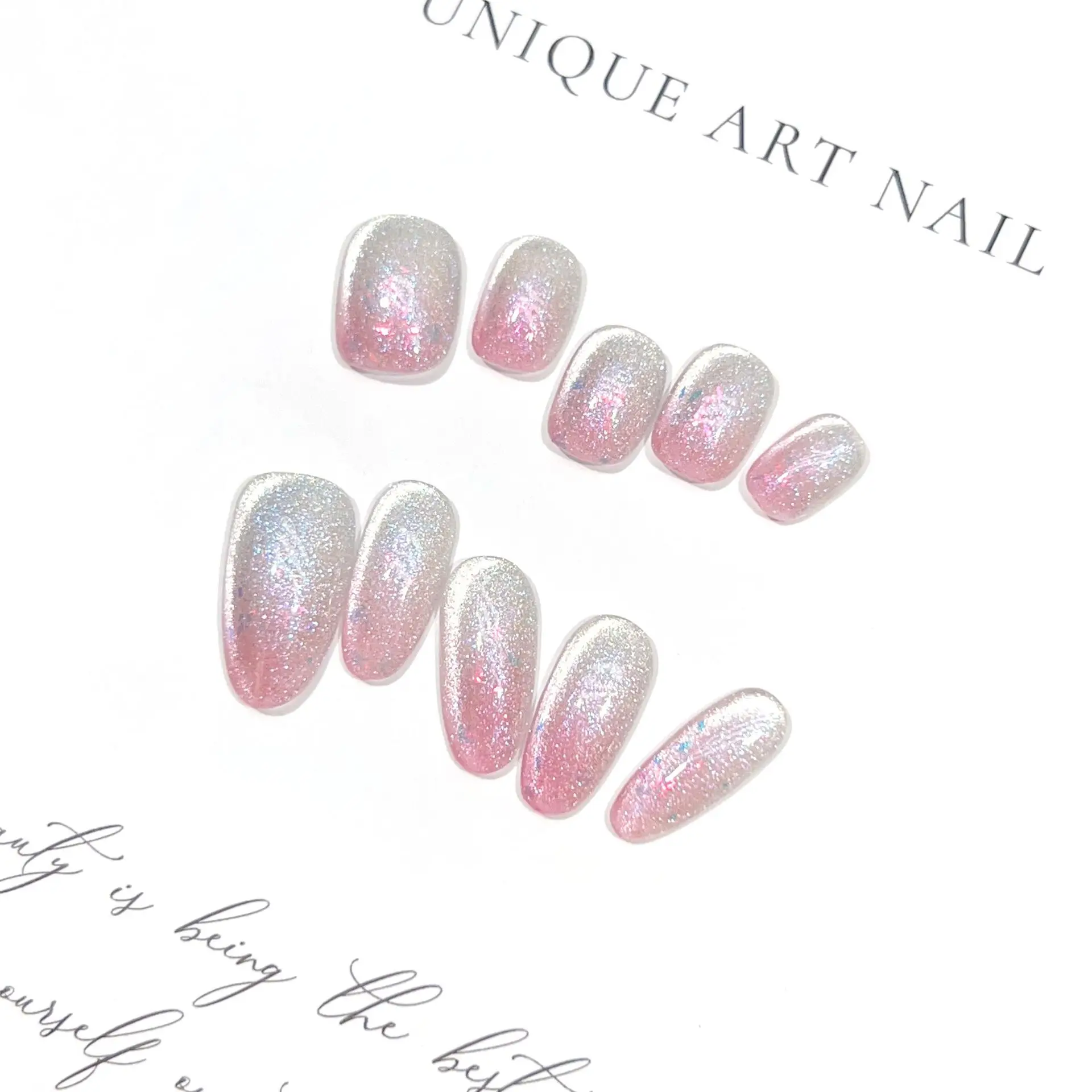 10Pcs Shiny Short Handmade Light Pink Purple Press On Nails Cat Eyes Design Wearable Oval False Nails Full Cover Nail Tips Art