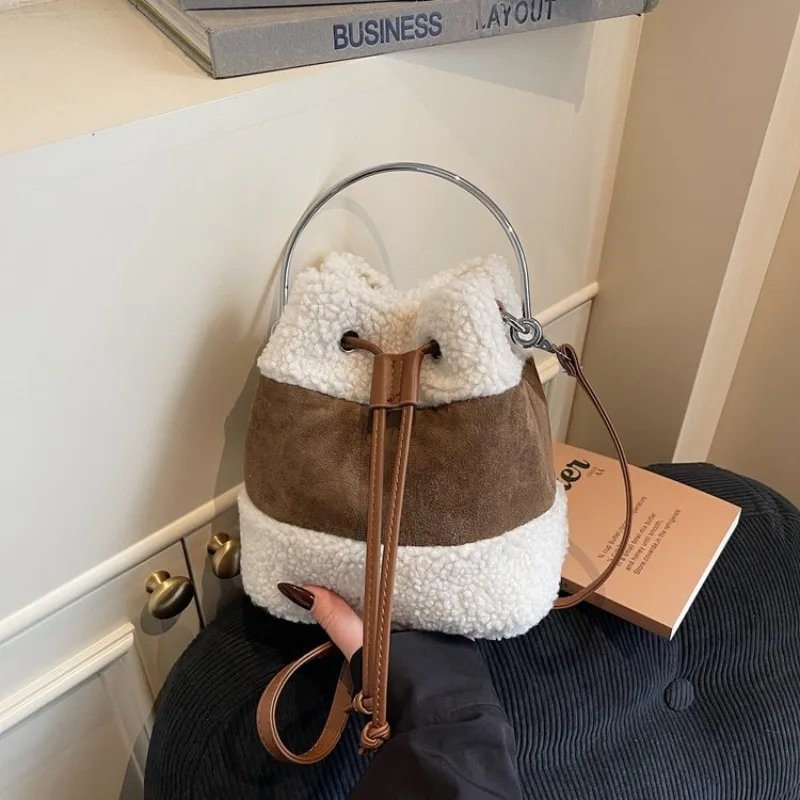 

Simple Fashionable Letter Logo Women's Tote Bag High-End Elegant Leather Large Capacity Diaper Bag Best Superstar Show