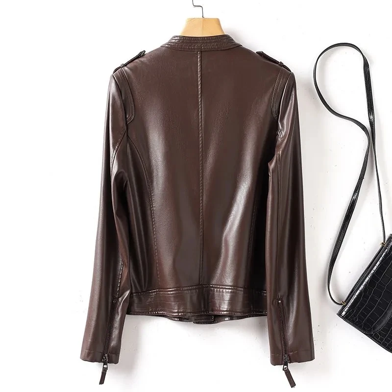 แจ็คเก็ตหนังสตรีทแวร์ปี 2025 เสื้อโค้ทสั้นผู้หญิง ฤดูใบไม้ผลิ ฤดูใบไม้ร่วง ซิปคอตั้งทรงเข้ารูป เสื้อแจ็คเก็ตหนัง PU สไตล์โมโต