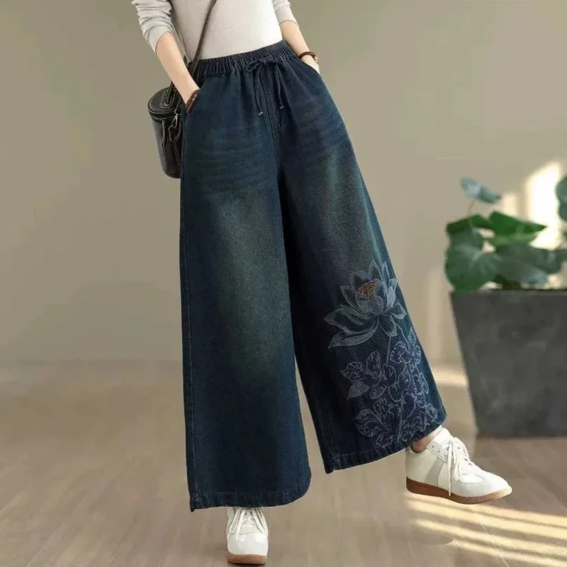 

Удобные широкие джинсы с цветочной вышивкой для женщин, повседневные свободные брюки в китайском стиле с завязками на талии и полным