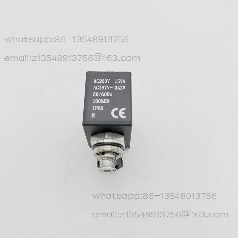 

Электромагнитный клапан для винтового воздушного компрессора 1831558-4-1-RJ, катушка, диаметр отверстия 7/2,0 мм, давление 18 кг.