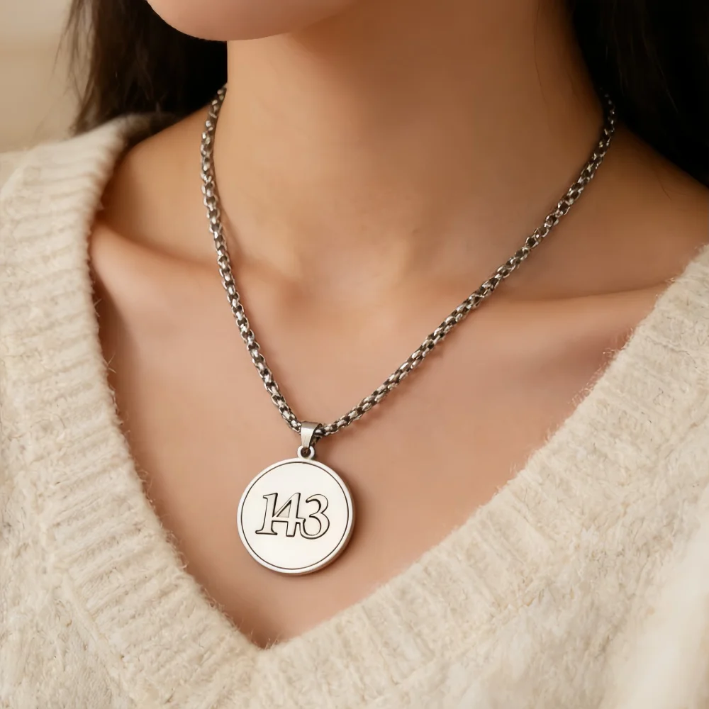 

Personalization Customized Numbers and Letters Necklace Stainless Steel 3D Pendant Necklace Custom Fashion Jewelry Necklaces