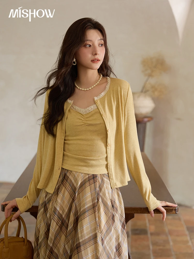 

MISHOW Yellow Knitted Camisole Cardigan Set Autumn Single Breasted Cardigan Lace Patchwork Camisole Two-piece Set MXE41T0705