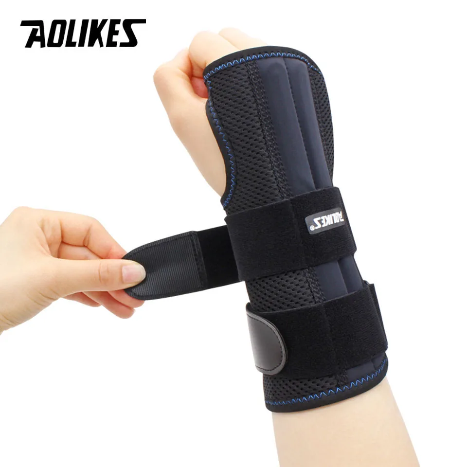 

AOLIKES 1PCS Wrist Brace for Carpal Tunnel Relief Night Support,Support Hand Brace with 3 Stays,Adjustable Wrist Support Splint