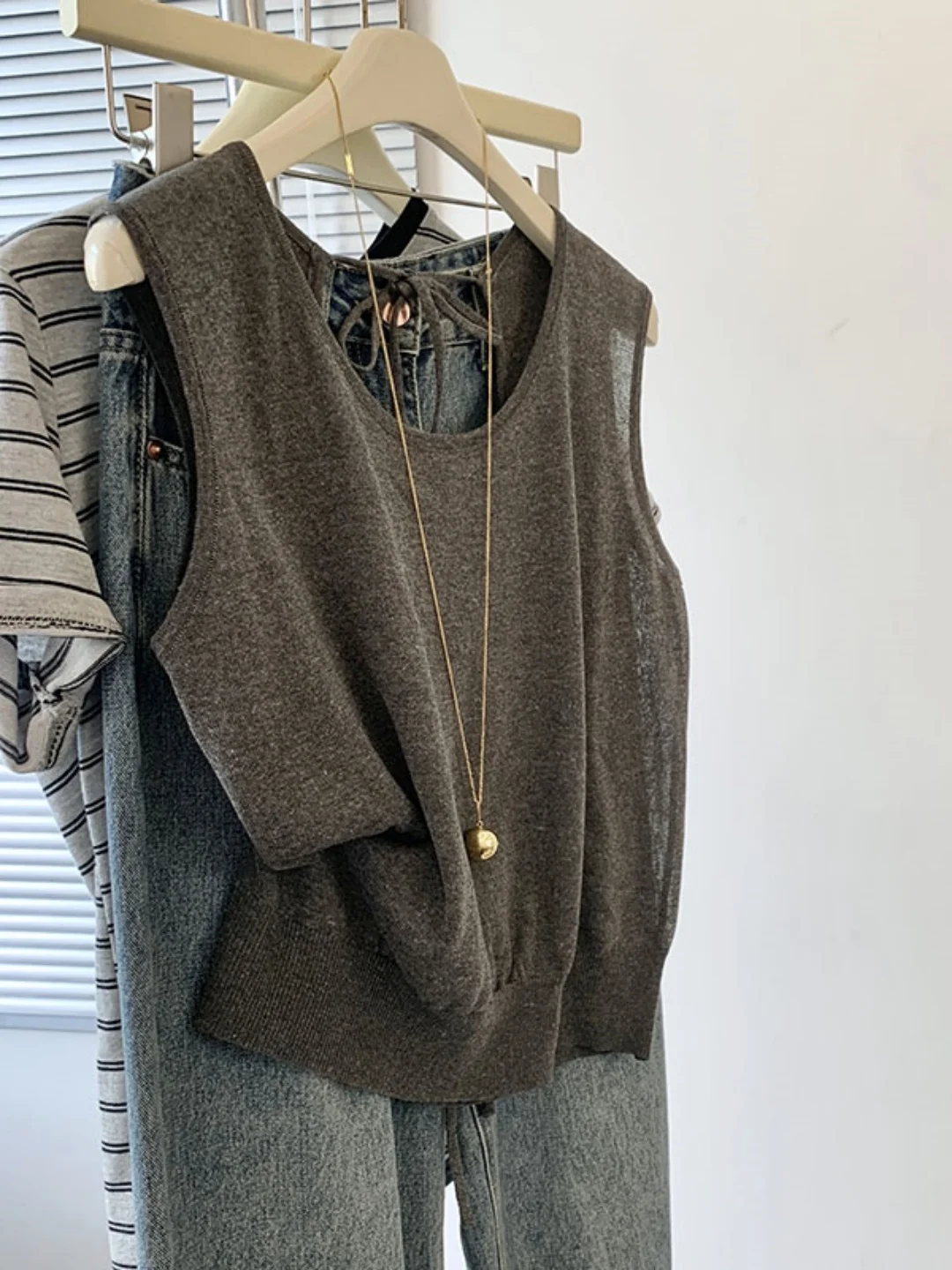 

Летний женский дышащий льняной жилет с круглым вырезом, ажурный вязаный топ, удобный, высокоэластичный, для повседневной носки