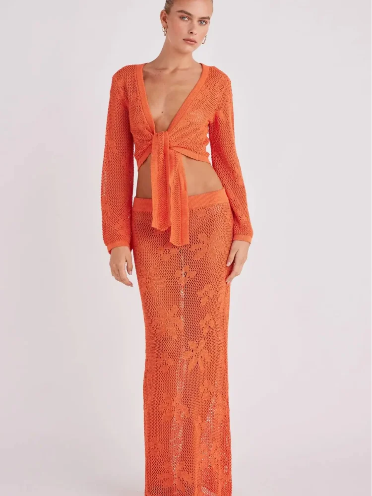 

Повседневный комплект из вязаной юбки и топа для женщин: шикарный костюм с длинными рукавами, V-образным вырезом, вырезами и шнуровкой, свободный крой, для повседневной носки и праздников