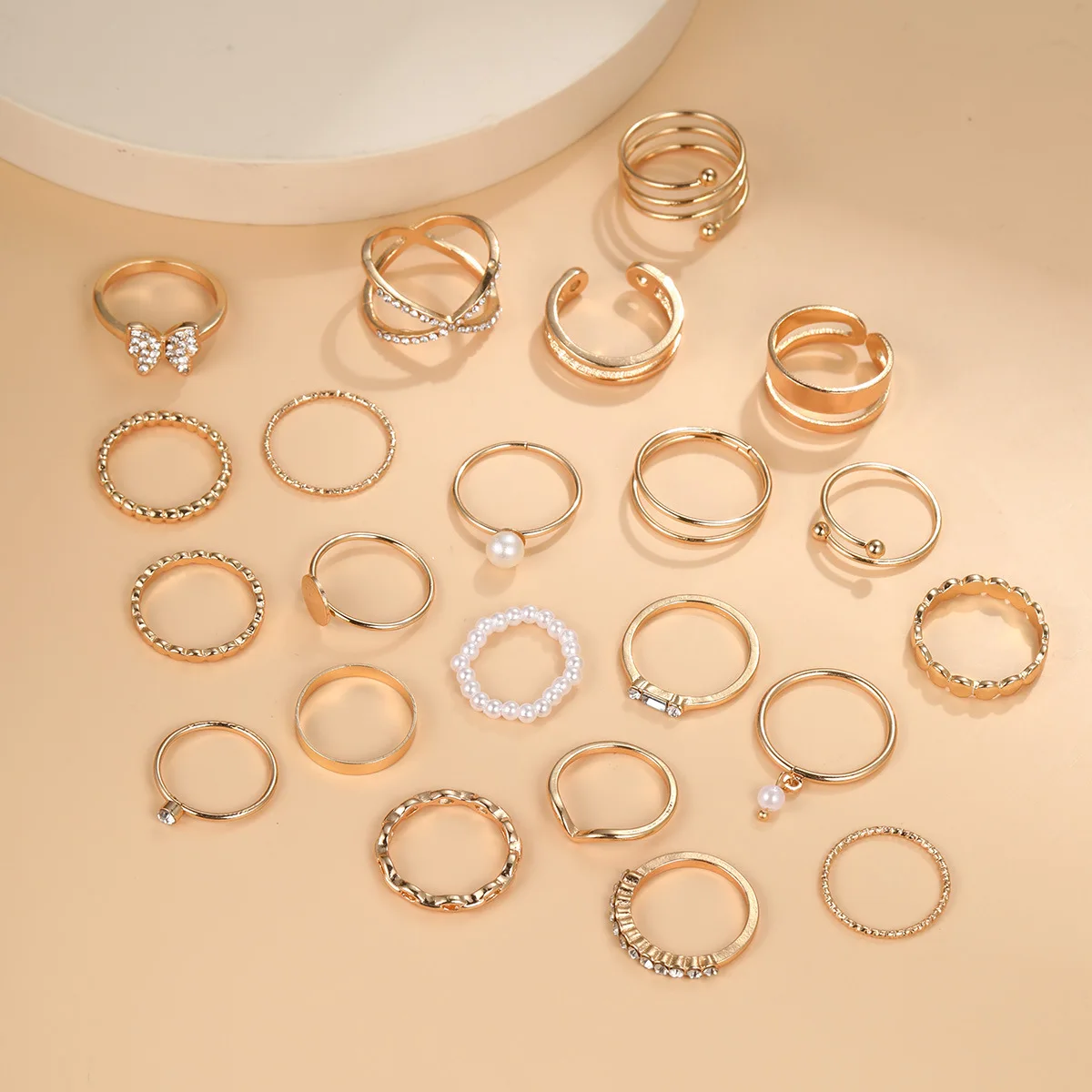 22 Piece Set of New Fashionable and Personalized Imitation Pearl Ring, Environmentally Friendly Geometric Multi Joint Ring Set 