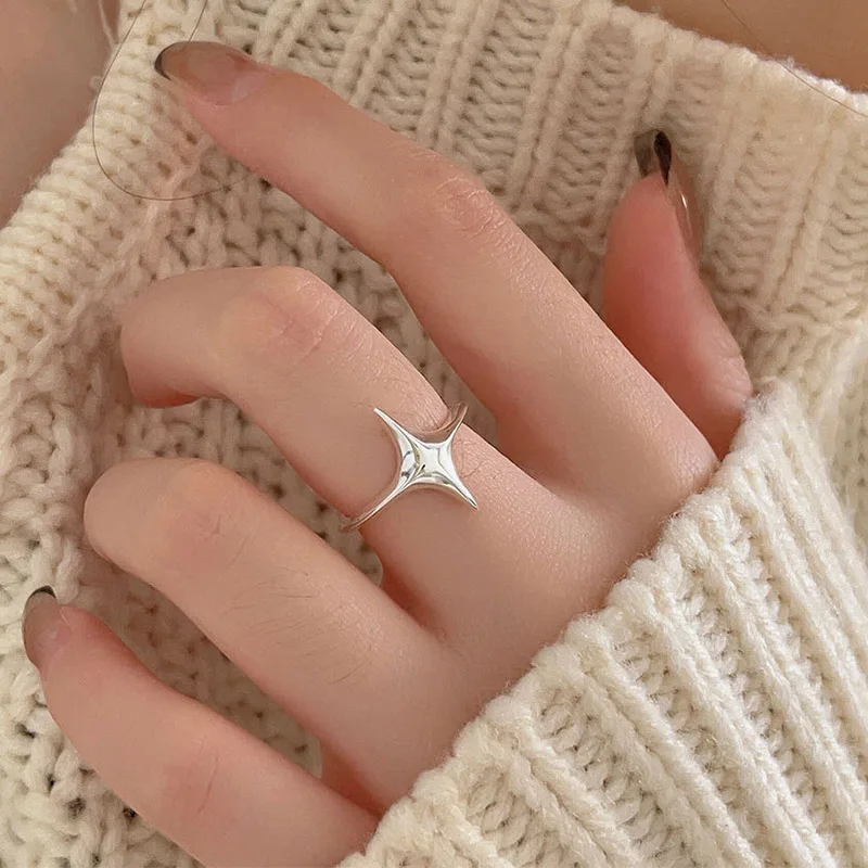 Anelli geometrici a stella liscia Color argento Mewanry per le coppie delle donne regali di gioielli per feste di anniversario semplici ed eleganti coreani alla moda
