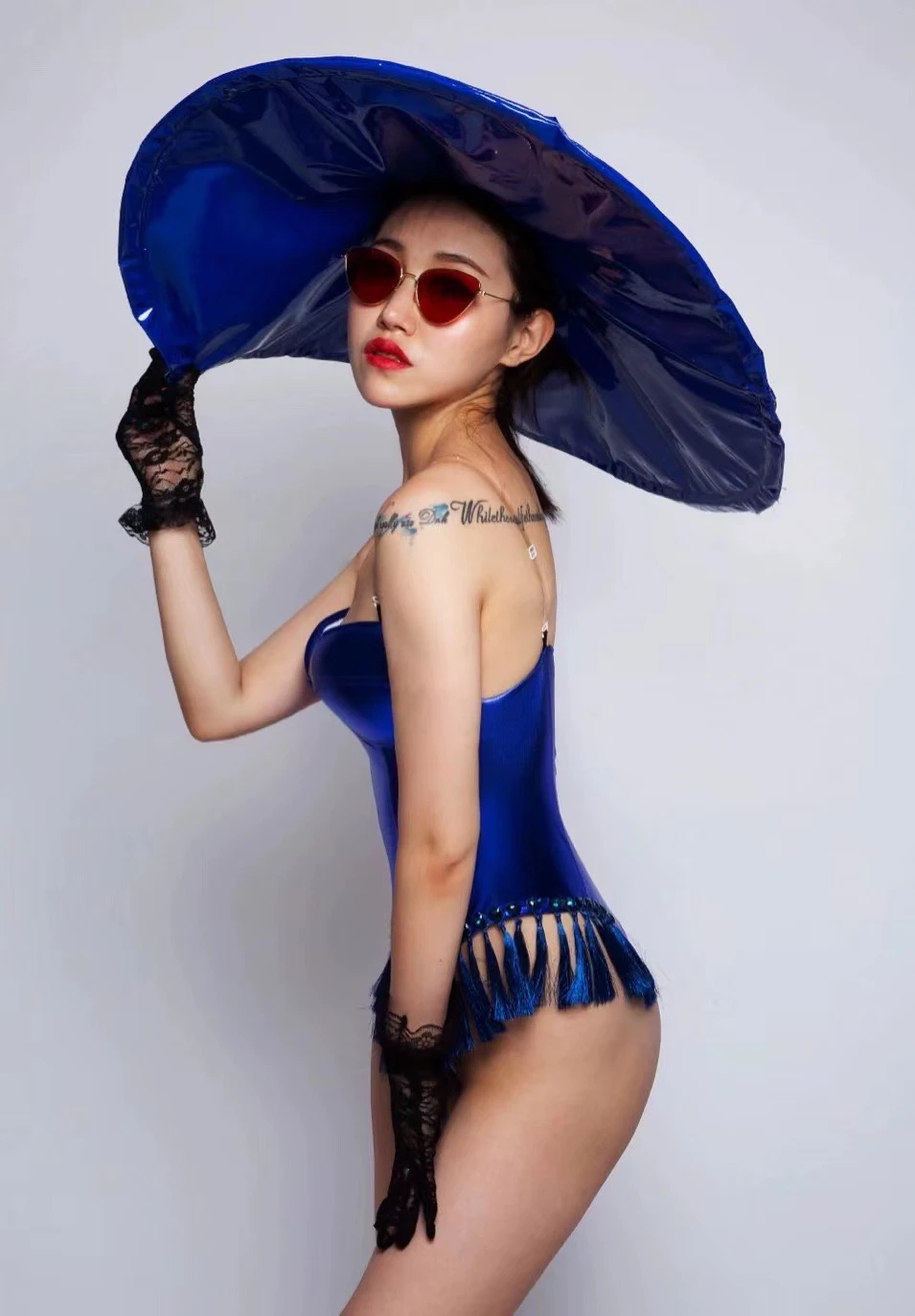 New Performance Dress Dance Dress Hawaiian Beach Gogo Sexy Big Hat One Piece Atmosphere Tour Ds Bar Runway Show Bodysuit Set ﻿