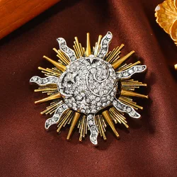 Vintage Women Men Sun Flower Crystal Classic Brooches Pins Retro Palace Style Unisex Middle Design Rhinestone Suit Badges