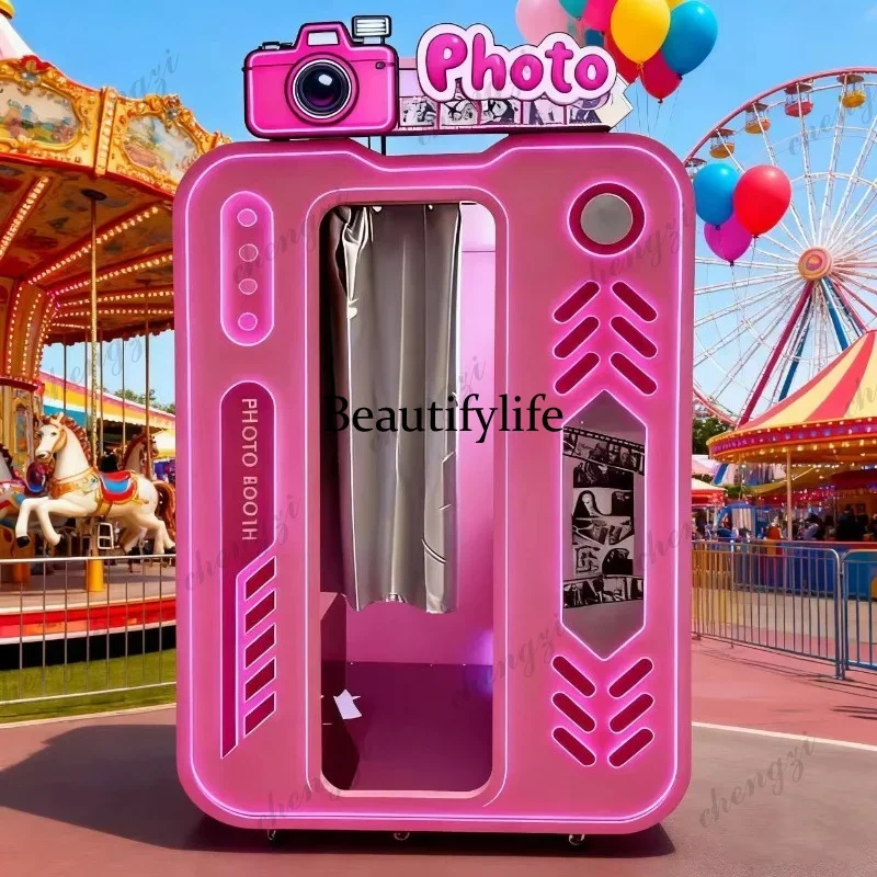 HR  Trade Show Photo Booth Kiosk Branded Photo Station For Lead Generation Customer Interaction And Visibility In Exhibition