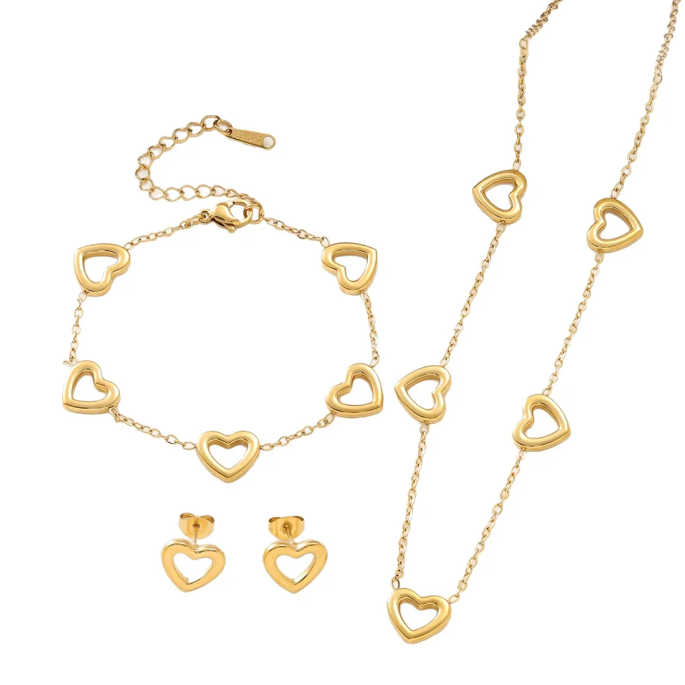 قطع القلب قلادة سوار القرط مجموعة مجوهرات الفولاذ المقاوم للصدأ 18K مطلية بالذهب غير يتلاشى المرأة اكسسوارات شخصية