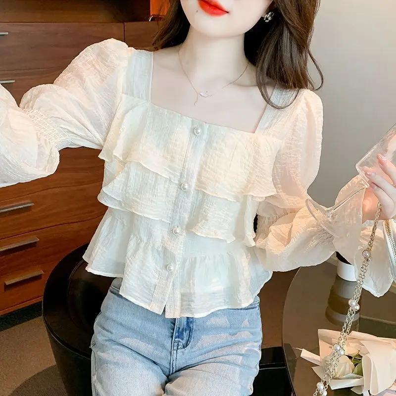 Sweet French Design with Short Ruffle Edge Chiffon Shirt for Women to Look Slim and Elegant Lantern Sleeve Top