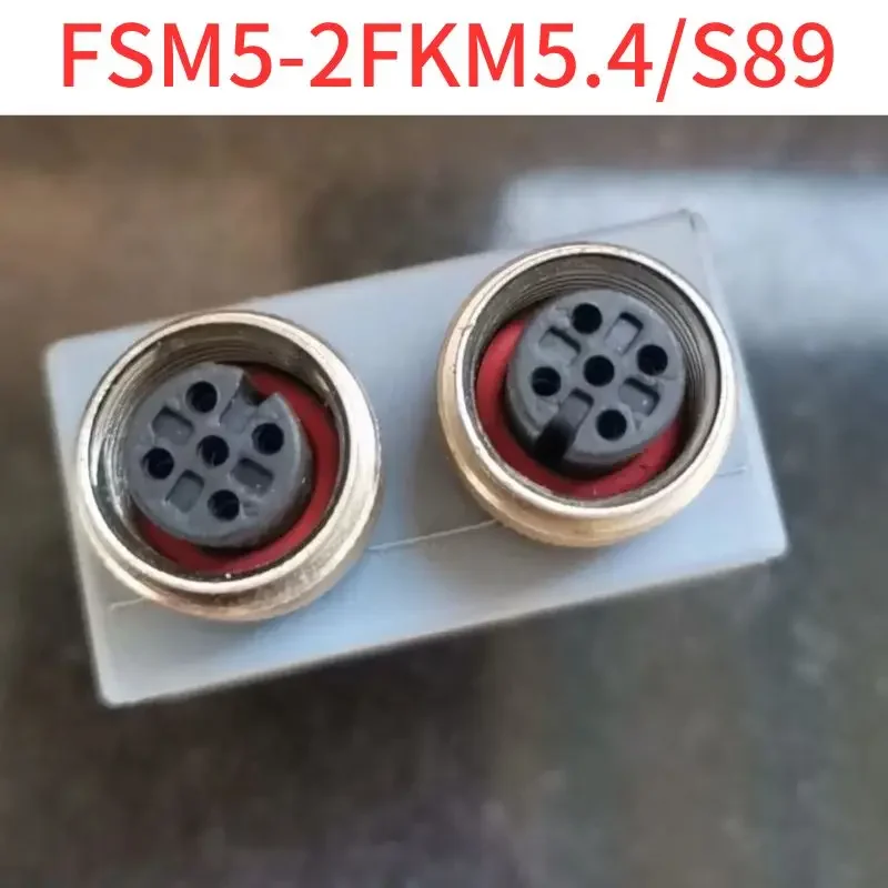 Second-hand  The connector FSM5-2-FKM5.4/S89 has good functionality