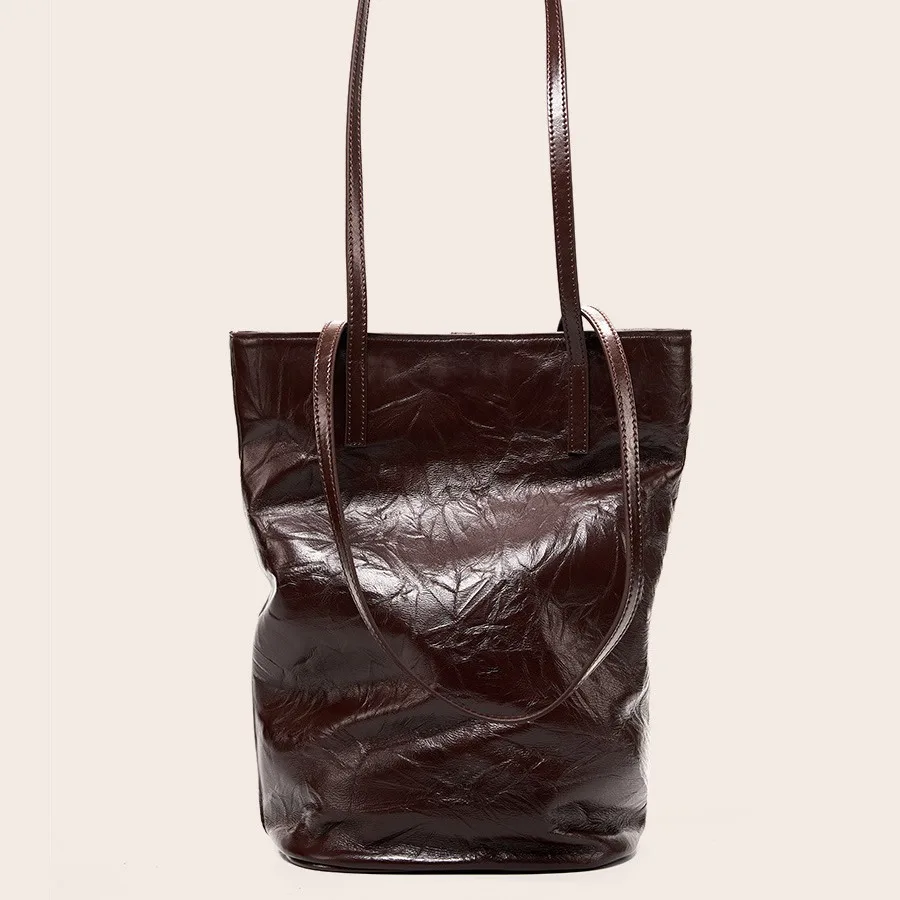 

High-Layer Cowhide Bucket Bag Large Capacity Retro Commuter Hand-Grip Shoulder Bag Pleated Tote