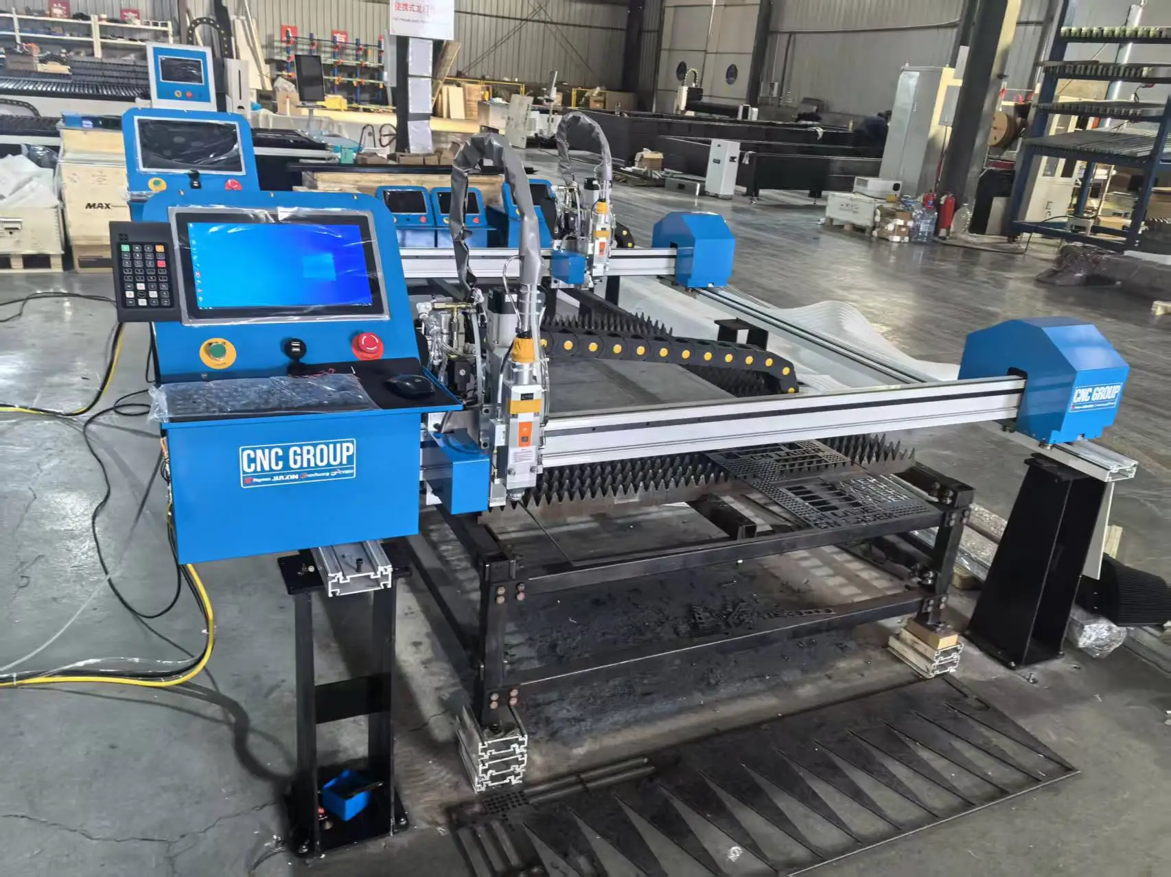 CNC Fiber Metal Laser Cutting Machine Cutting Various Metal Sheets Windows Operation System Touchable Screen  Remote Control