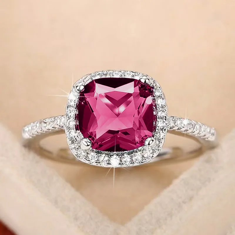 Fashionable and minimalist square Tanzanine red Royal Queen classic engagement ring