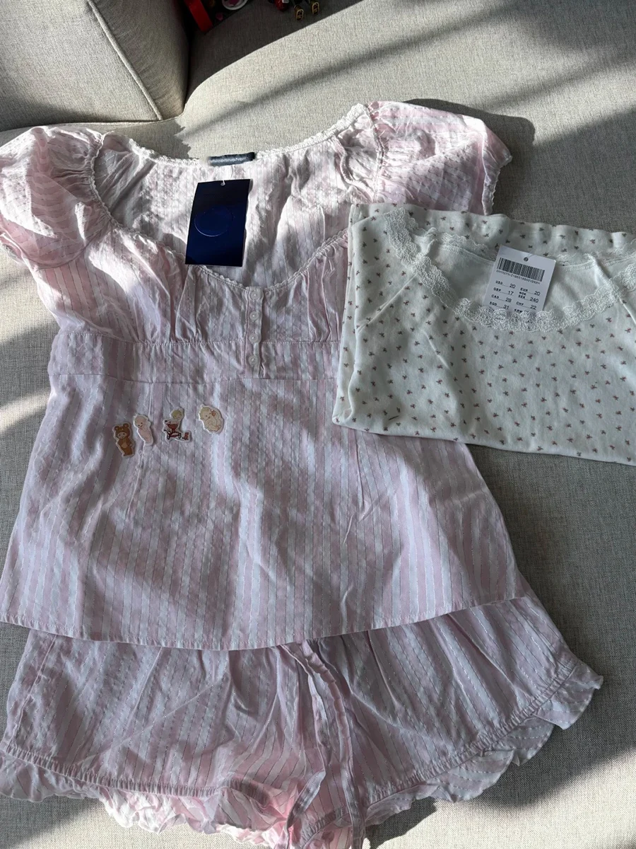 

Розовый комплект из футболки и шорт для женщин: летний повседневный костюм с кружевной отделкой, милый и стильный комплект из 2 предметов