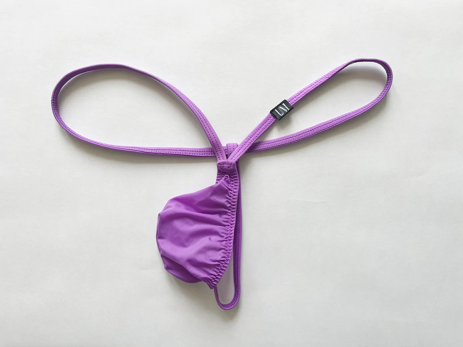 Tanga de seda helada de cintura baja Sissy para hombre con bolsa Ropa interior ultra suave, sexy, transpirable y de secado rápido para hombre