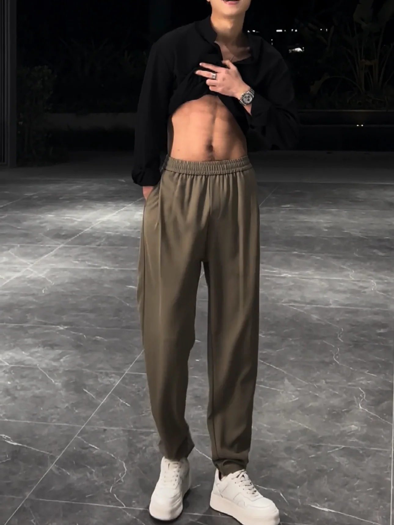 

Summer 2024 Men's Smooth Ice Silk Casual Pants Anti-Wrinkle No-Iron Loose Fit Drapey Versatile Youthful Style Breathable
