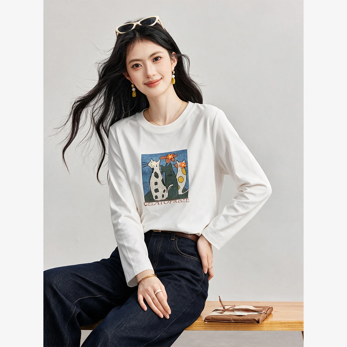 VIMLY Cat Print White Long Sleeve T-shirt 2026 Autumn New Round Neck Versatile Pullover Basic Casual Cotton Top Ladies A7523