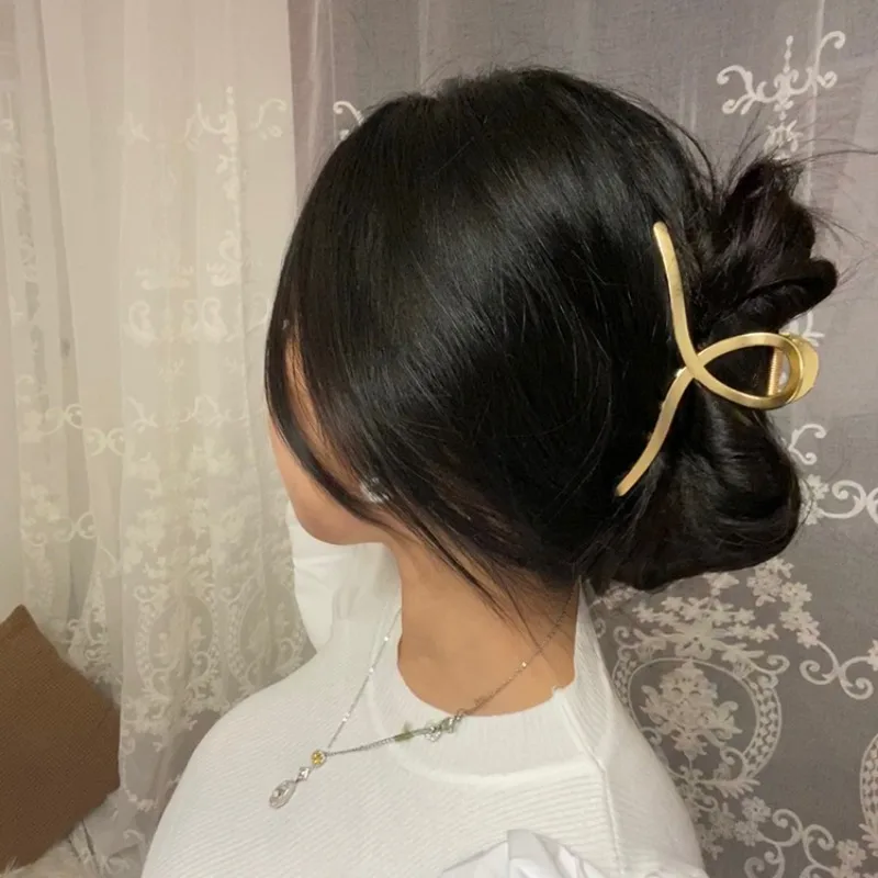 

Металлическая большая заколка-краб для волос в форме креста, элегантная, универсальная, модная, для повседневного использования, аксессуар для волос для женщин