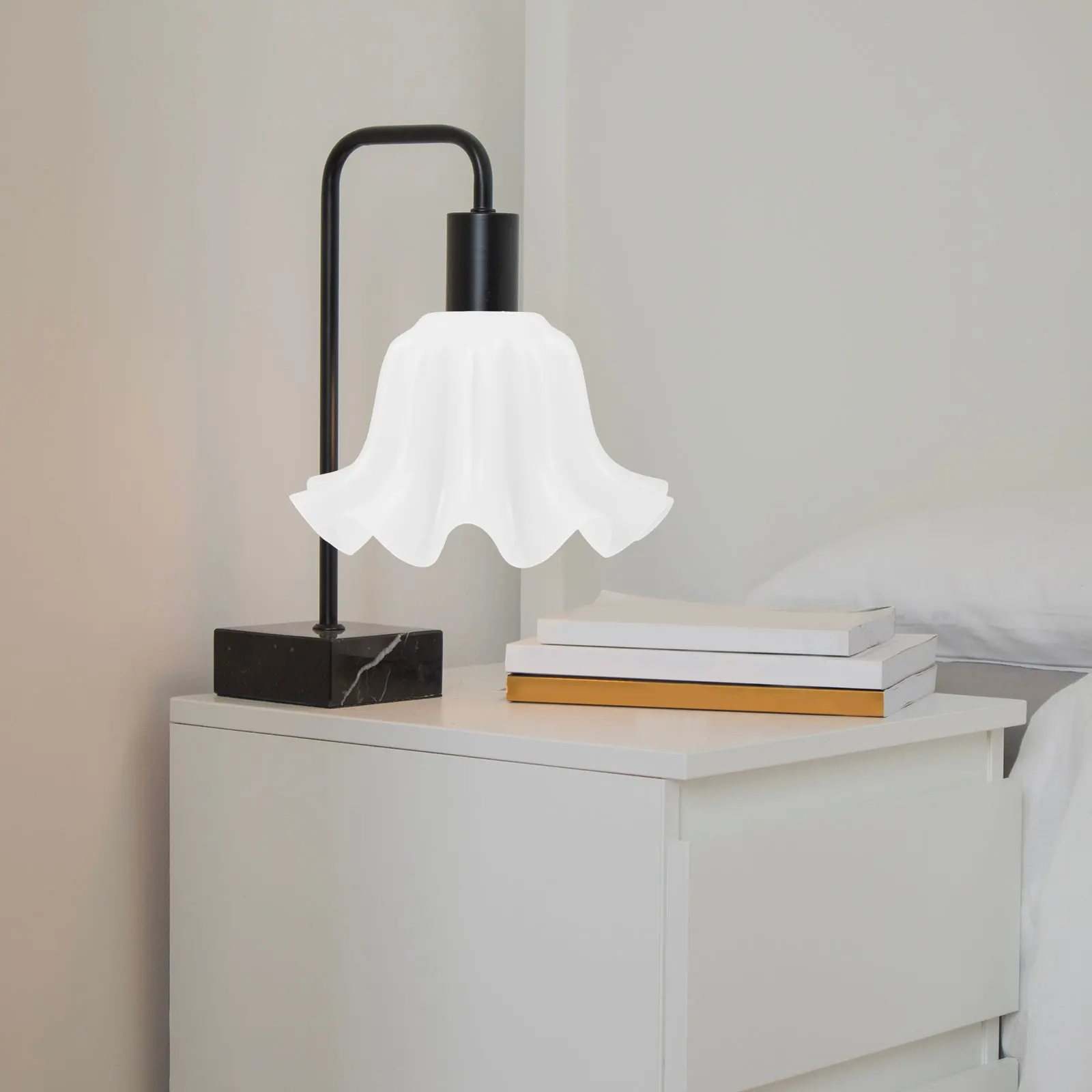 

Acrylic Flower Lamp Shade Hanging Ceiling Lamp Replacement Cover Soft Warm Light Decorative Lampshade for Bedroom Living Room