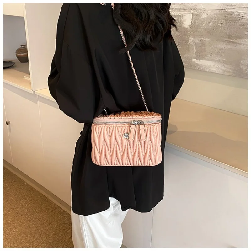 

High-End Women's Messenger Bag Made Of Premium Leather Boasting Paris Vintage Stylish Style​