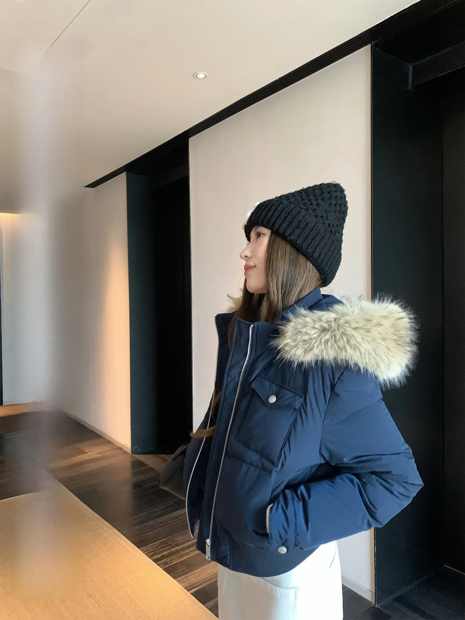 

Женский зимний приталенный пуховик Hhi Fiona 90 White Du с ветрозащитной молнией, теплый, с длинными рукавами