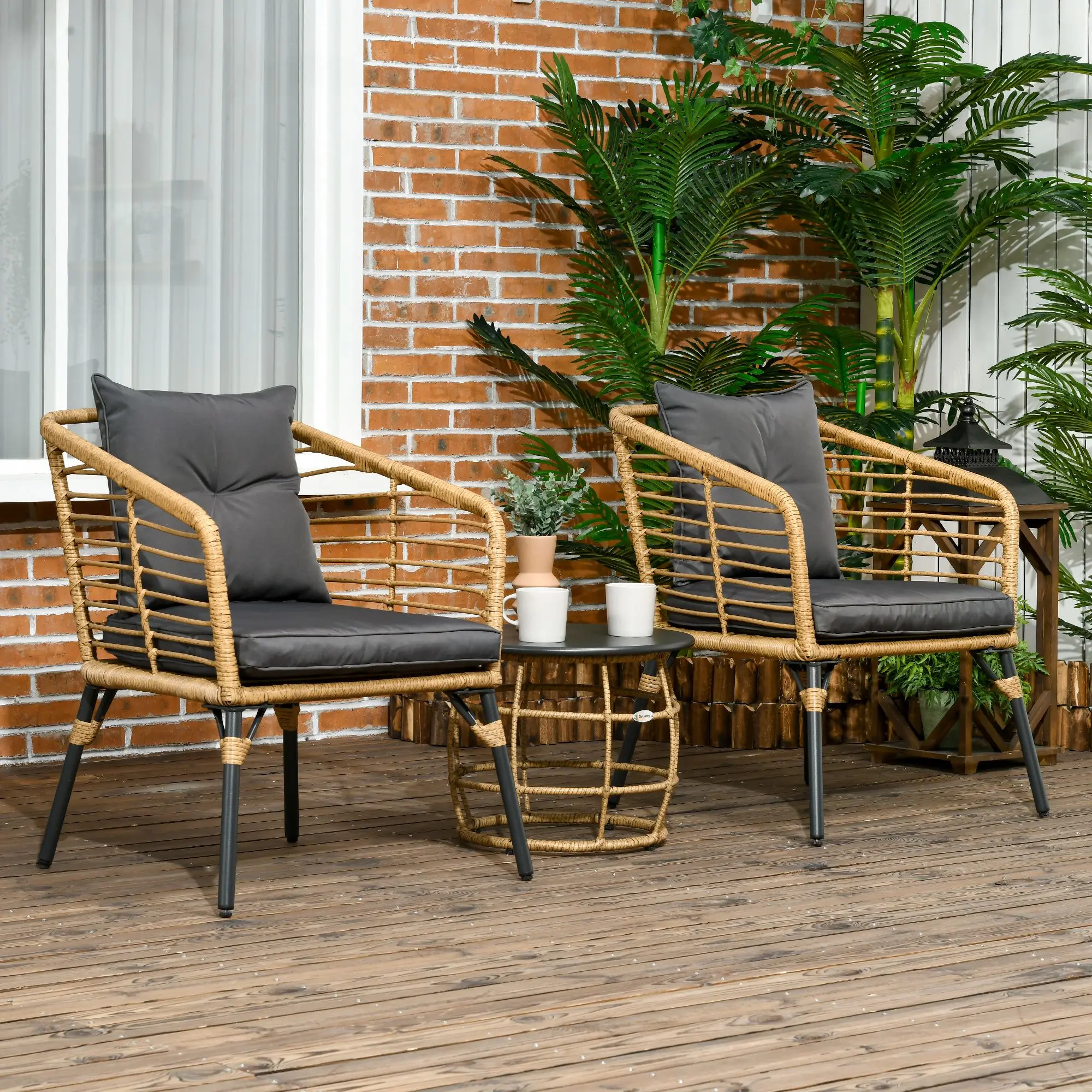 Ensemble bistro 3 pièces en rotin PE avec 2 fauteuils et table basse, couleur sable et gris foncé, mobilier de patio résistant aux intempéries avec coussins, structure en acier thermolaqué, capacité de 120 kg par chaise