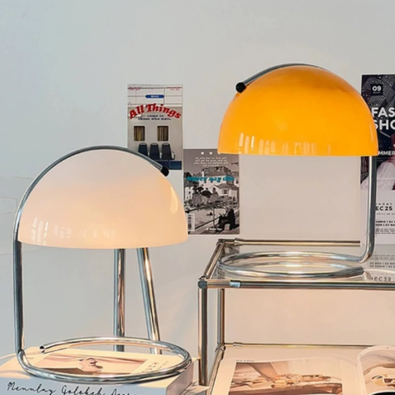 SHIYAN Bauhaus Glass Bedside Lamp Bedroom Bedside Non-fire Melting Wax Aroma Diffuser Lamp Bedside Trendy Nordic Lamp