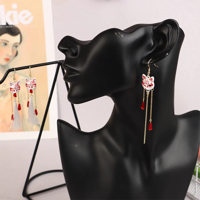 Mythological Vintage Fox Mask Tassel Earrings for Women - Exquisite Fan Shaped Pendant Jewelry Gifts.