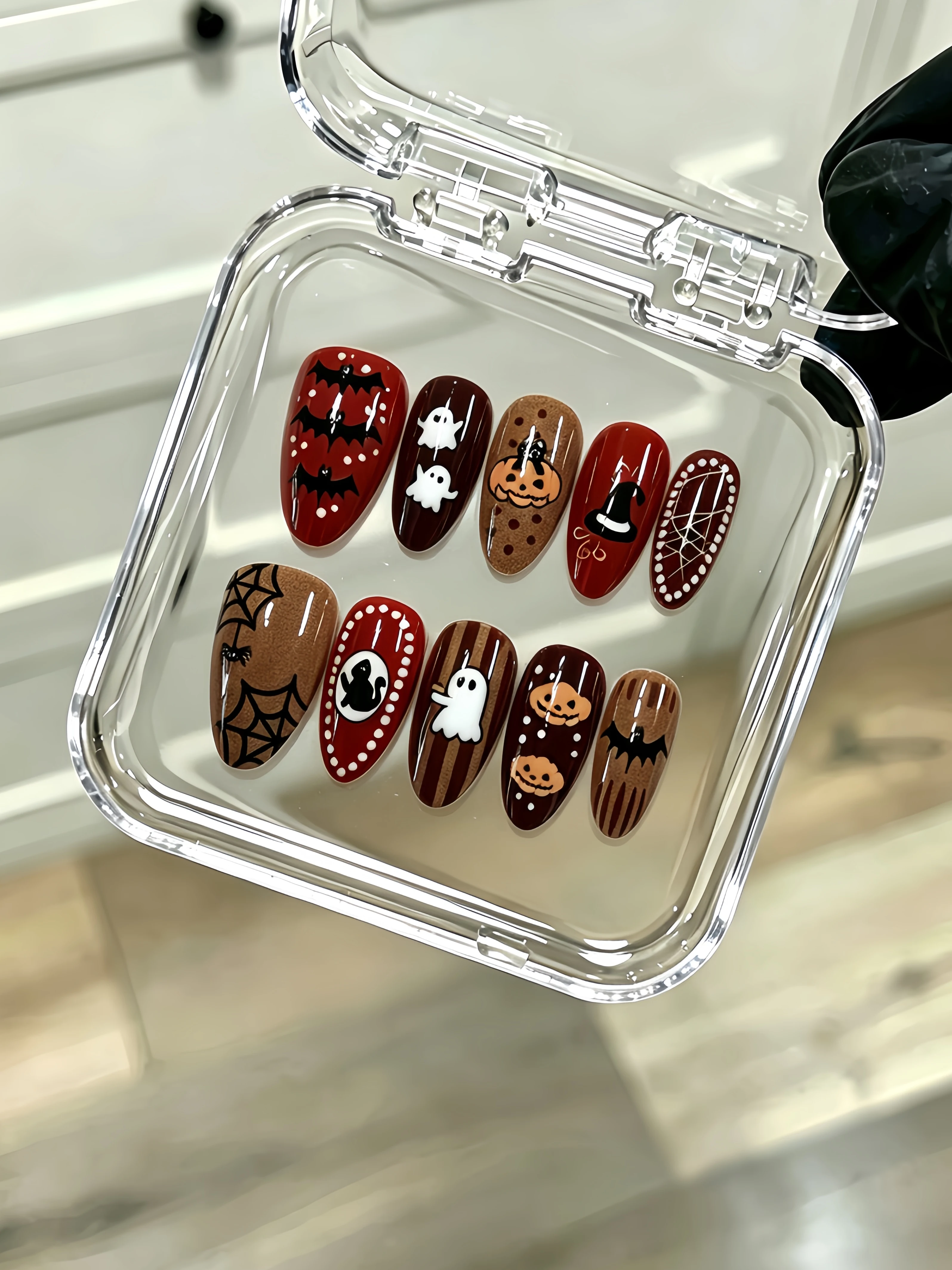 10 Almond-Shaped Caramel Pumpkin Spider Web Press-On Nails, Small Black Cat Polka Dot Bat Witch Hat Exquisite Long Fake Nails, Autumn Halloween Party Vibe Removable Reusable Press-On Nails, Spicy Sweet Cool Style Student Party Personalized Nail Stickers