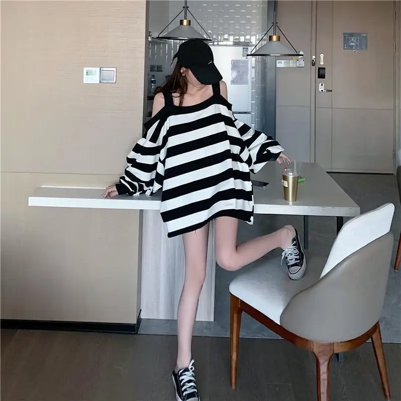 T-shirts Women Spring Lady Baggy Temperament Casual Cozy Mujer De Moda Ulzzang Off Shoulder Design Striped Hipster Girls Clothes