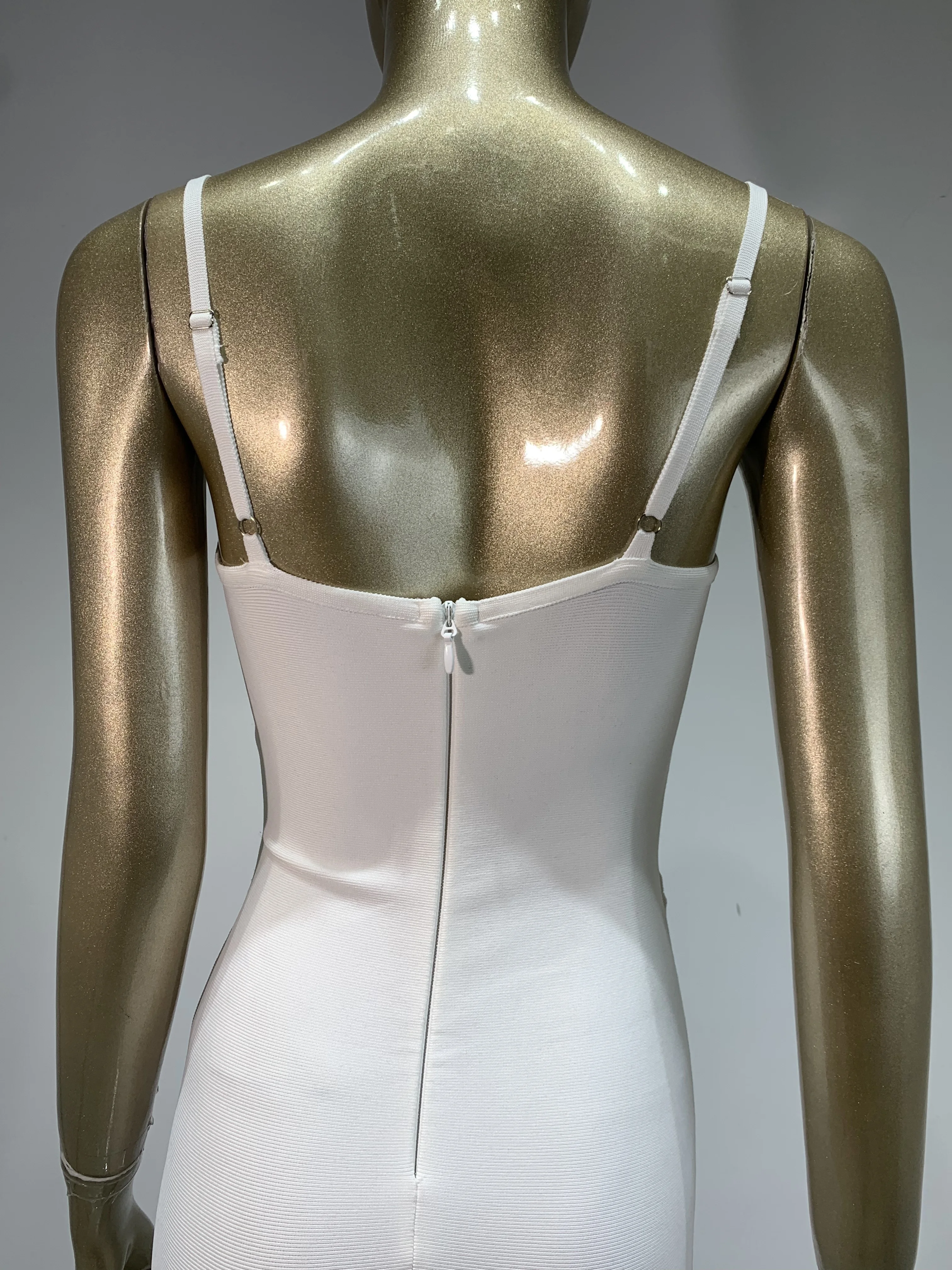 ผู้หญิงคนดังเซ็กซี่BacklessเพชรสีขาวมินิBodycon Bandage Dress 2025 Elegant Evening Club Partyชุด